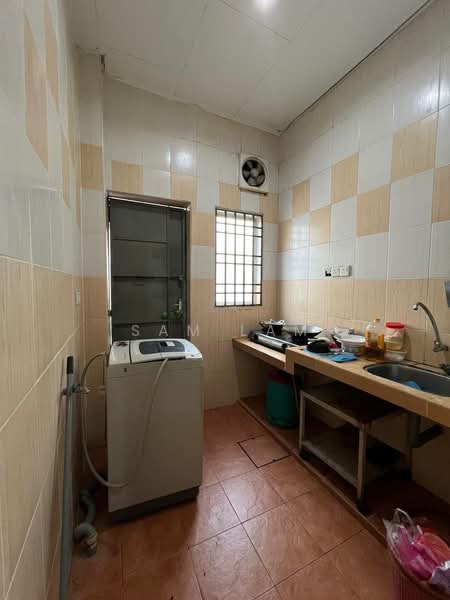 2-storey Terraced House for Sale in Seri Margosa (Ipoh) - Sam Lam - Kitchen - PropertyGuru.com.my