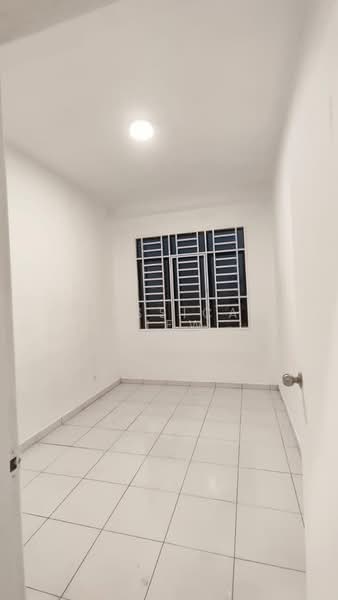 Service Residence for Sale at Jentayu Residensi @ Tampoi - Jessica Tiew - Interior - PropertyGuru.com.my