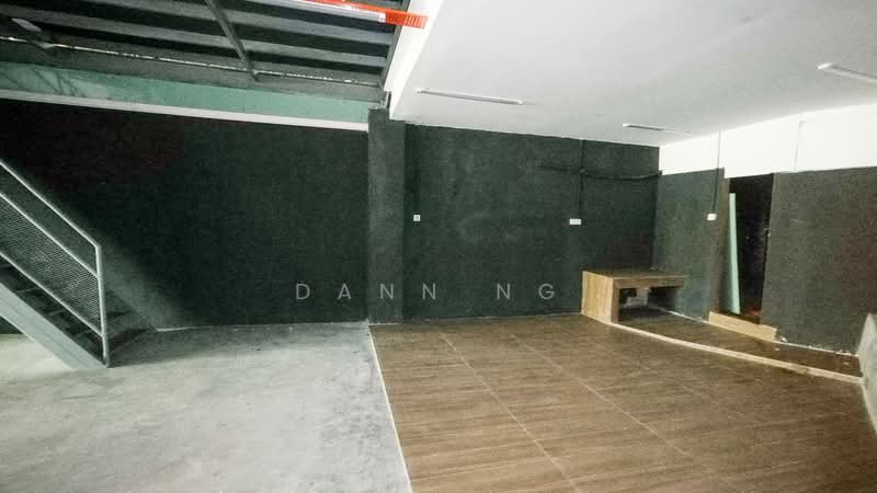 Shop for Rent in Seri Kembangan (Selangor) - Dann Ng - Interior - PropertyGuru.com.my