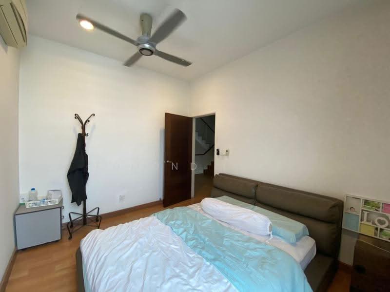 3-storey Terraced House for Sale in Prima Selayang (Selayang) - Edmond Loke - Bedroom - PropertyGuru.com.my