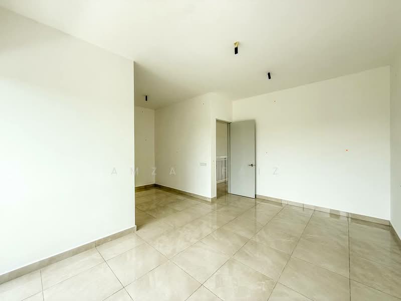 2-storey Terraced House for Sale in Telok Panglima Garang (Selangor) - Amzar Faiz - Interior - PropertyGuru.com.my