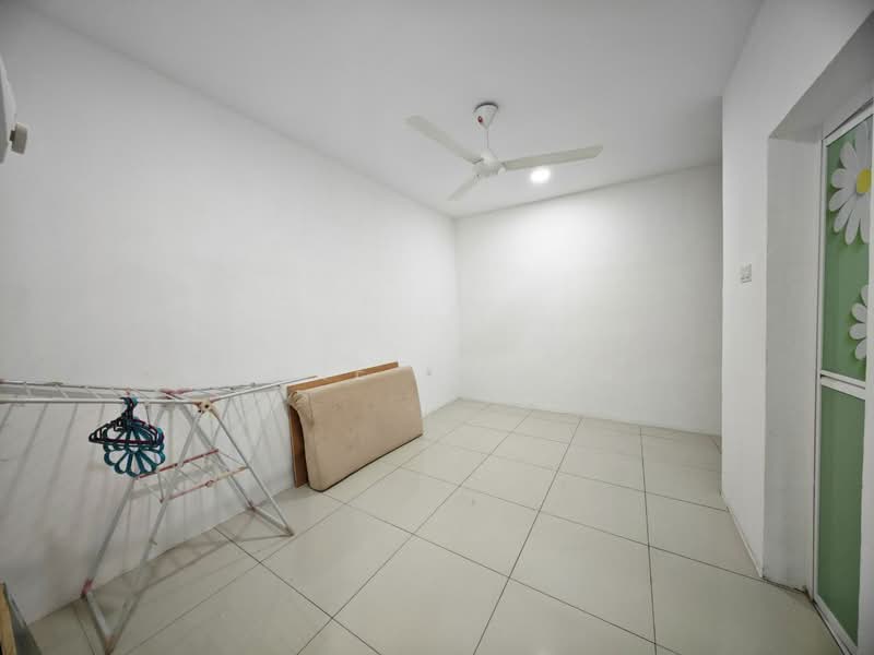 For Sale - Botani Double Storey Semi D Partial Furnished For Sale