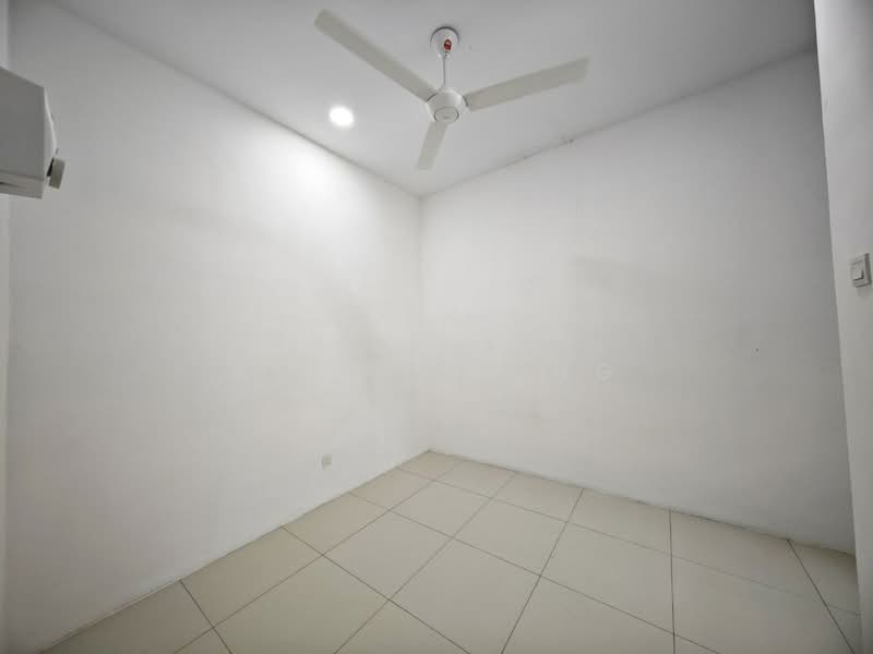 For Sale - Botani Double Storey Semi D Partial Furnished For Sale