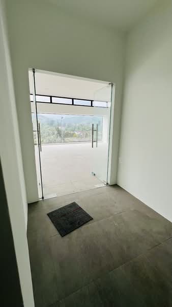 Shop for Rent in Taman Tun Dr Ismail (Kuala Lumpur) - Cannice You - Entrance - PropertyGuru.com.my