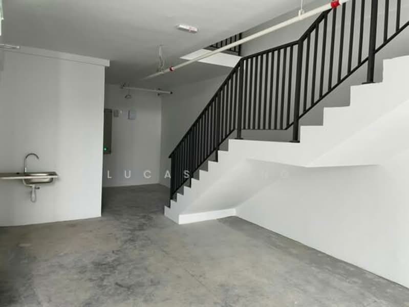 Shop / Office for Sale in Taman Sains Selangor (Kota Damansara) - Lucas Wong - Interior - PropertyGuru.com.my