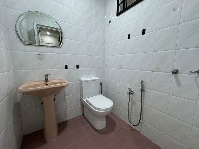 Semi-Detached House for Sale in Ujong Pasir (Melaka) - Jean Tan - Bathroom - PropertyGuru.com.my