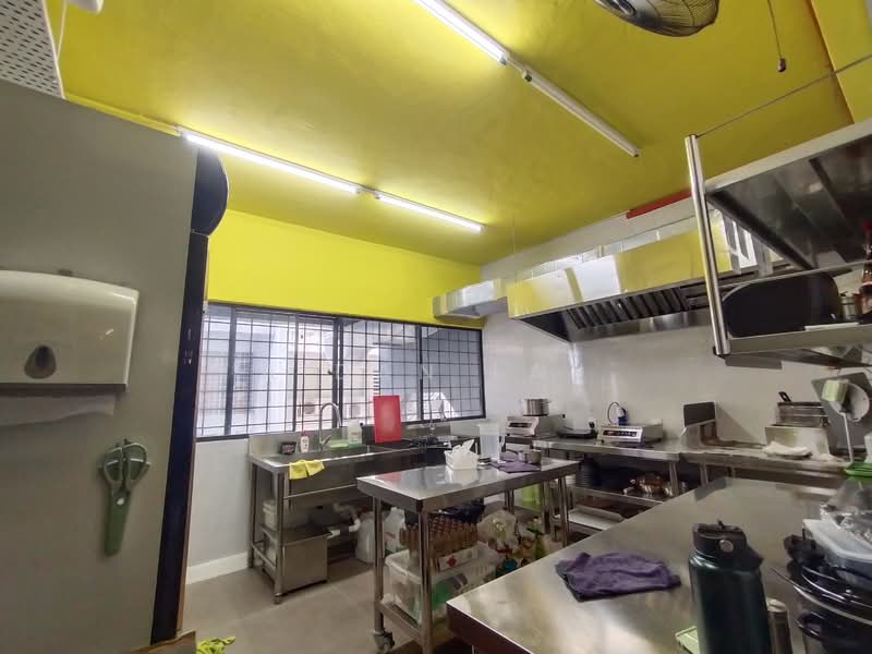 SS 21, Damansara Utama untuk Untuk Disewa - RM 3,500 /bulan, Apr 2026 - Kitchen - PropertyGuru.com.my