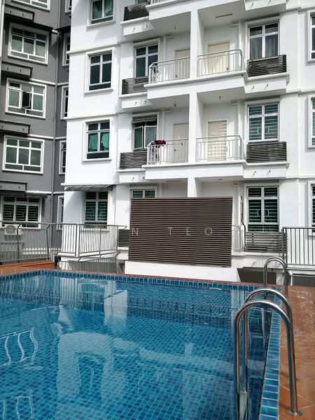 Tunas Residensi untuk Untuk Disewa - RM 1,800 /bulan, Apr 2026 - Pool - PropertyGuru.com.my