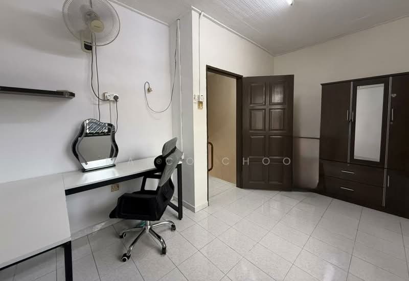 Jalan Teratai, Taman Johor Jaya untuk Untuk Disewa - RM 1,400 /bulan, Apr 2026 - Bedroom - PropertyGuru.com.my
