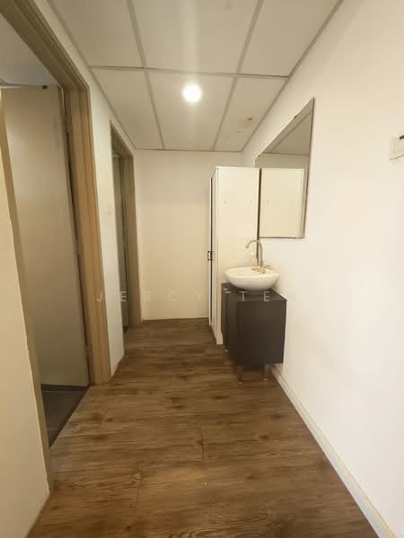 Shop / Office for Rent in Taman Mount Austin (Tebrau) - Jercy Ten - Corridor - PropertyGuru.com.my