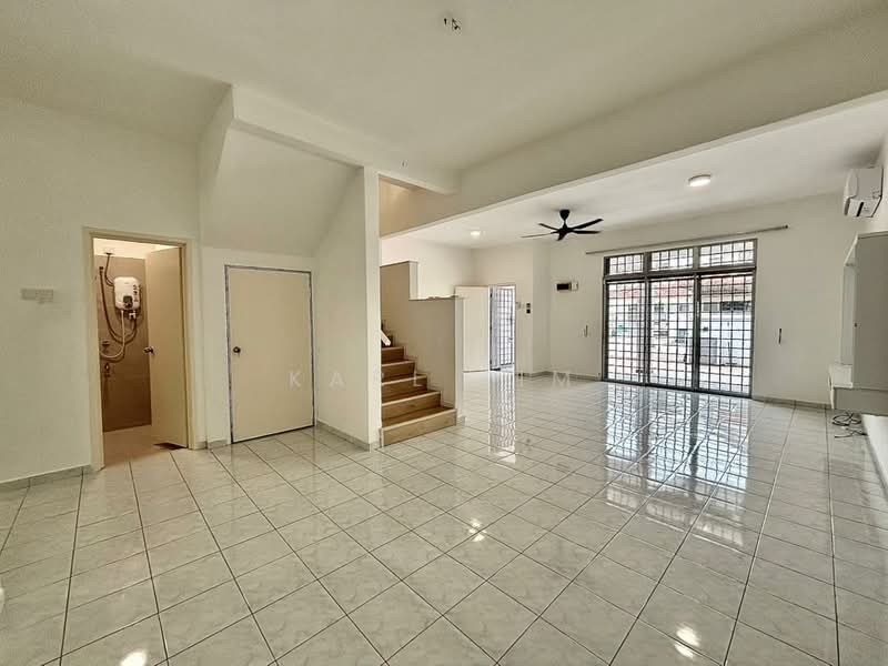 2-storey Terraced House for Rent in Bukit Indah (Iskandar Puteri (Nusajaya)) - Karl Lim - Living Room - PropertyGuru.com.my