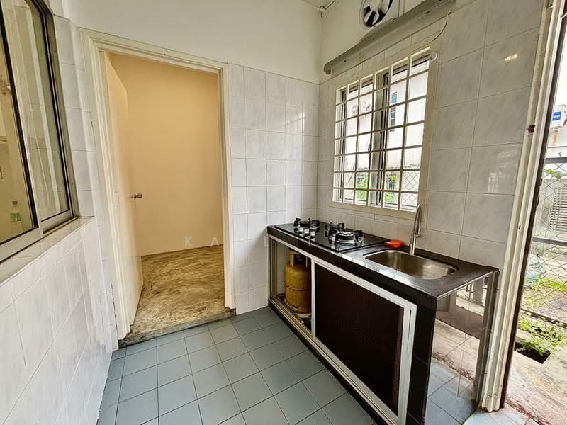 2-storey Terraced House for Rent in Bukit Indah (Iskandar Puteri (Nusajaya)) - Karl Lim - Kitchen - PropertyGuru.com.my