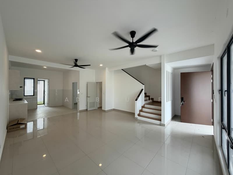 2-storey Terraced House for Rent in Shah Alam (Selangor) - Adib Yusuf - Living Room - PropertyGuru.com.my