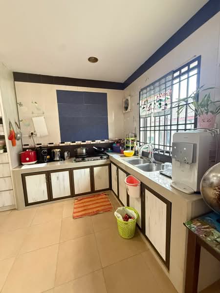 1-storey Terraced House for Sale in Taman Universiti (Skudai) - Reny Hee - Kitchen - PropertyGuru.com.my