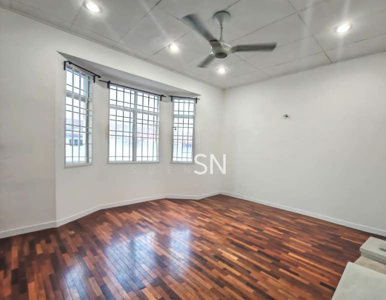 2-storey Terraced House for Sale in Bandar Botanic (Klang) - Suen Ng - Living Room - PropertyGuru.com.my