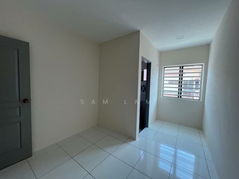Taman Pengkalan Barat untuk Untuk Dijual - RM 428,000, Apr 2026 - Interior - PropertyGuru.com.my