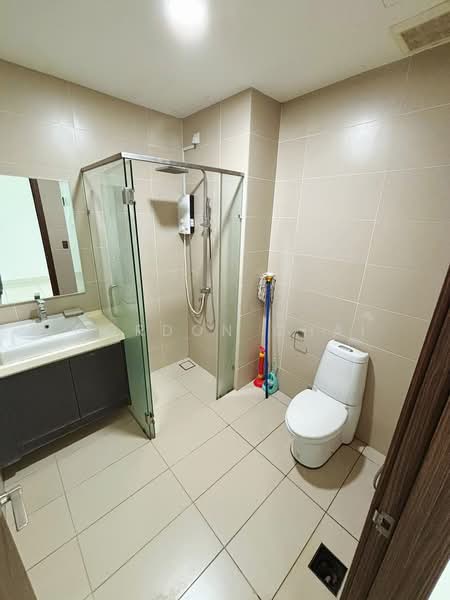 Service Residence for Sale at Green Haven - Gordon Chai - Bathroom - PropertyGuru.com.my