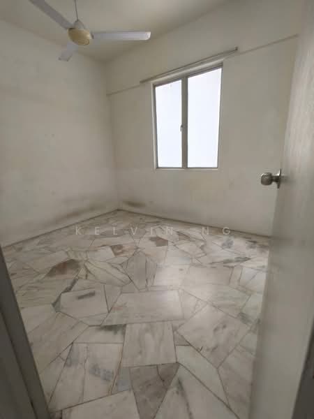 Apartment for Sale at Pangsapuri Seri Pinang - Kelvin Ng - Interior - PropertyGuru.com.my