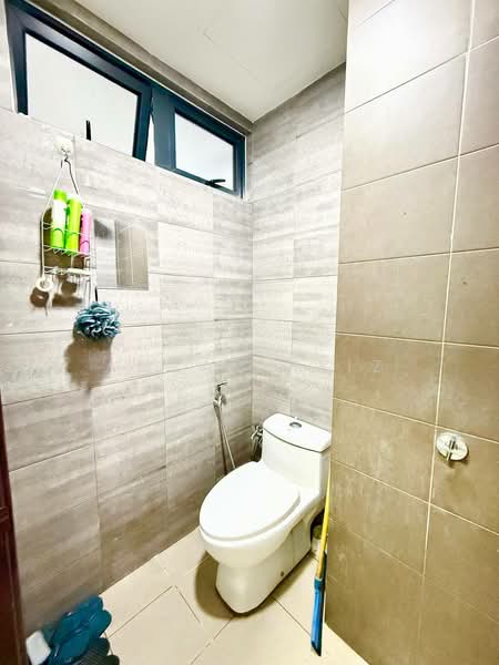 Service Residence for Sale at Symphony Tower (Menara Simfoni) - Amzar Faiz - Bathroom - PropertyGuru.com.my