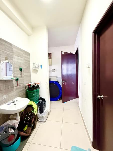 Service Residence for Sale at Symphony Tower (Menara Simfoni) - Amzar Faiz - Corridor - PropertyGuru.com.my