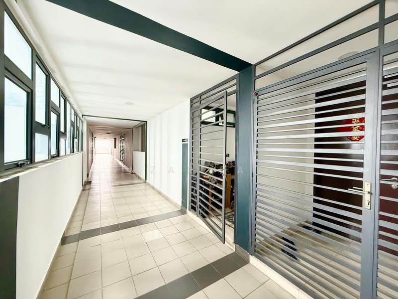 Service Residence for Sale at Symphony Tower (Menara Simfoni) - Amzar Faiz - Corridor - PropertyGuru.com.my