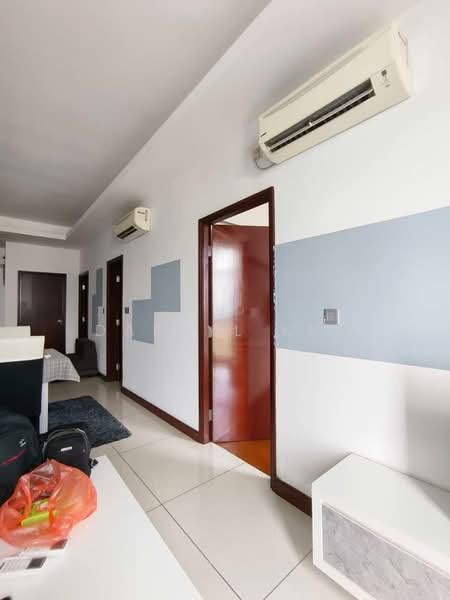 Service Residence for Sale at Paragon Residences @ Straits View - Darryl Kee - Corridor - PropertyGuru.com.my