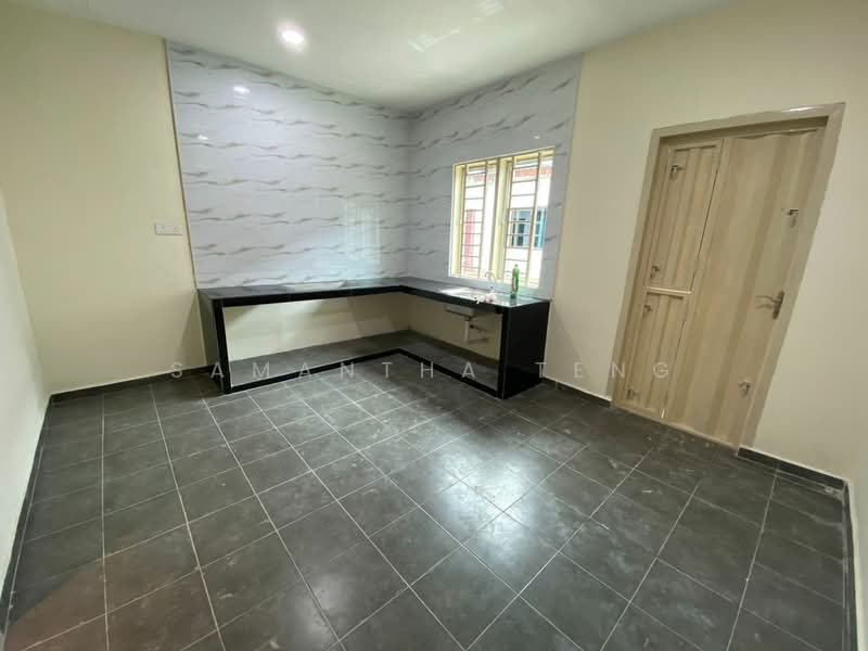 2-storey Terraced House for Sale in Taman Mutiara (Kulai) - Samantha Teng - Kitchen - PropertyGuru.com.my