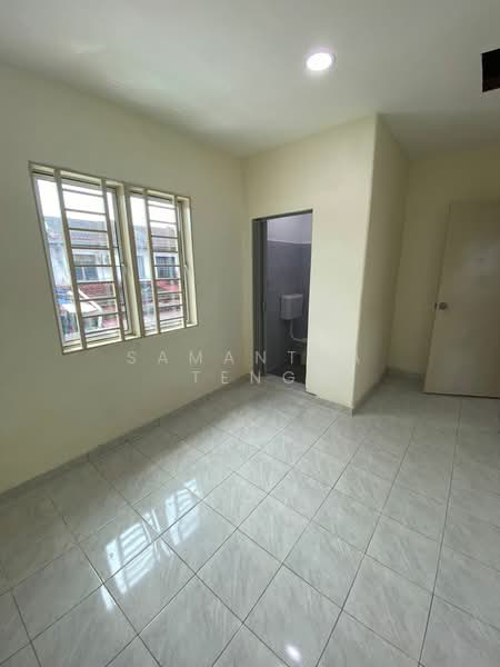 2-storey Terraced House for Sale in Taman Mutiara (Kulai) - Samantha Teng - Interior - PropertyGuru.com.my