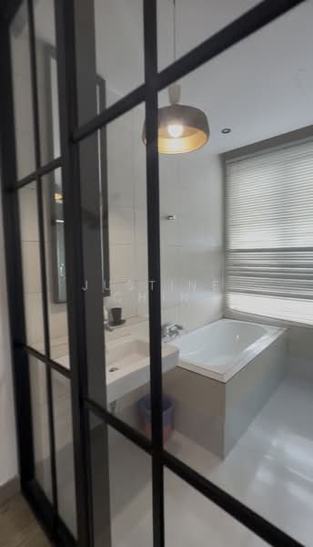 The Octagon untuk Untuk Disewa - RM 2,600 /bulan, Apr 2026 - Bathroom - PropertyGuru.com.my