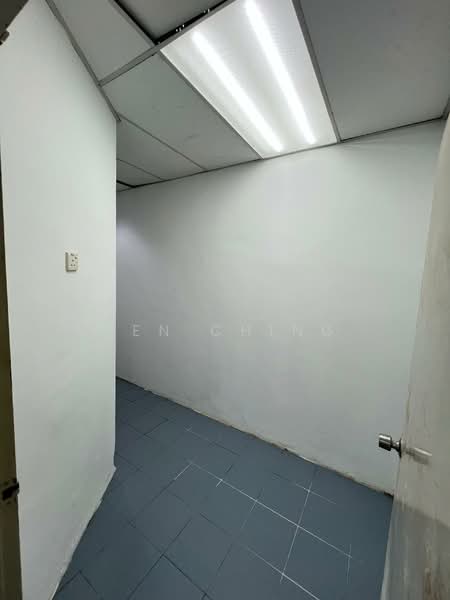 Shop / Office for Rent in Bandar Menjalara (Kuala Lumpur) - Yen Ching - Interior - PropertyGuru.com.my