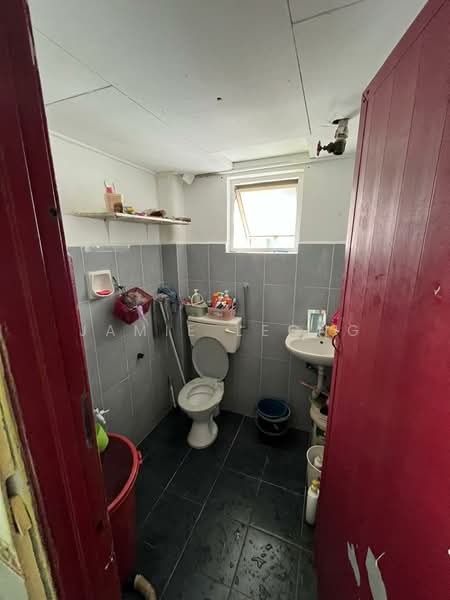 Subang Perdana Goodyear Court 1 untuk Untuk Dijual - RM 302,888, Mac 2026 - Bathroom - PropertyGuru.com.my