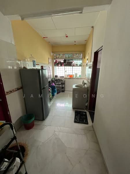 Subang Perdana Goodyear Court 1 untuk Untuk Dijual - RM 302,888, Mac 2026 - Kitchen - PropertyGuru.com.my