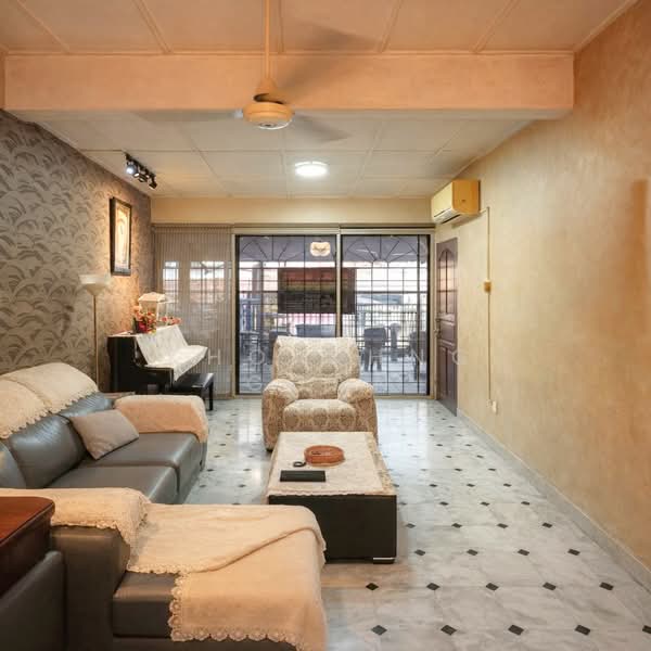 1-storey Terraced House for Sale in Taman Bukit Kuchai (Bandar Kinrara) - Kho Chng Guan - Living Room - PropertyGuru.com.my