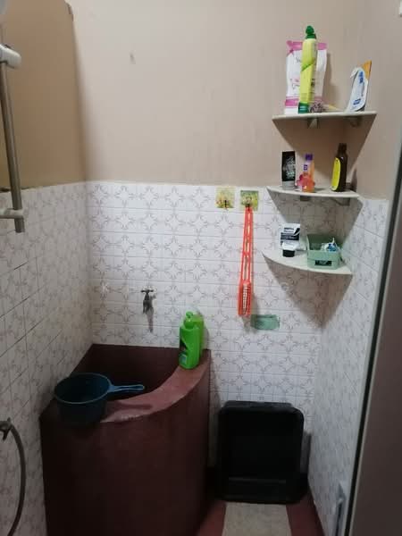 1-storey Terraced House for Sale in Taman Bukit Kuchai (Bandar Kinrara) - Kho Chng Guan - Bathroom - PropertyGuru.com.my