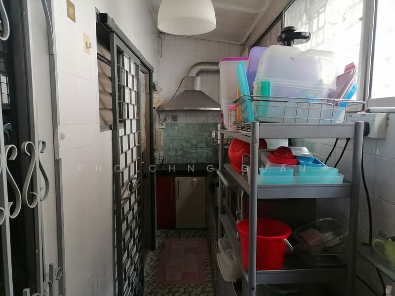 1-storey Terraced House for Sale in Taman Bukit Kuchai (Bandar Kinrara) - Kho Chng Guan - Kitchen - PropertyGuru.com.my