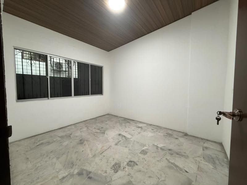 Rumah Teres 1-Tingkat untuk Dijual di Taman Bukit Kuchai (Bandar Kinrara) - Kho Chng Guan - Interior - PropertyGuru.com.my