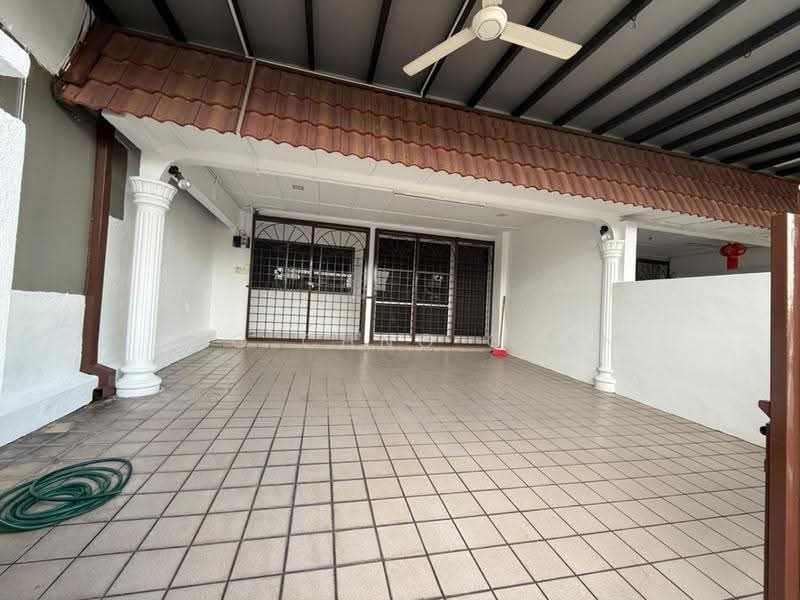 Rumah Teres 1-Tingkat untuk Dijual di Taman Bukit Kuchai (Bandar Kinrara) - Kho Chng Guan - Exterior - PropertyGuru.com.my