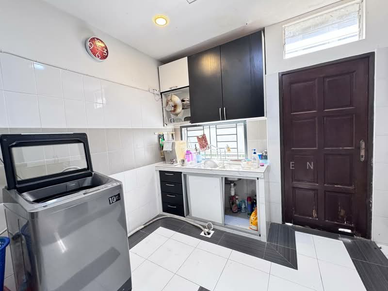 Cluster House for Sale in Iskandar Puteri (Nusajaya) (Johor) - Shieh Long Chen - Kitchen - PropertyGuru.com.my