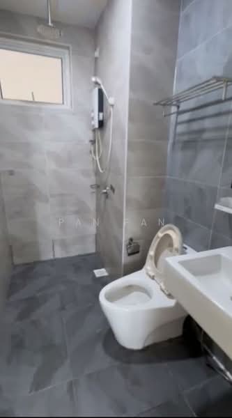 Pinnacle Tower untuk Untuk Disewa - RM 3,200 /bulan, Apr 2026 - Bathroom - PropertyGuru.com.my
