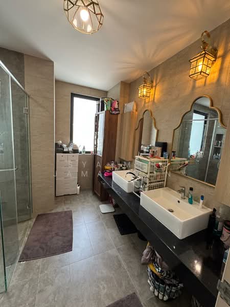 Semi-Detached House for Sale in Kota Kemuning (Shah Alam) - Syazmir Jamaludin - Bathroom - PropertyGuru.com.my