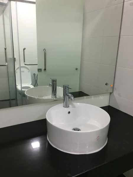 Encorp Strand Residence untuk Untuk Disewa - RM 1,700 /bulan, Apr 2026 - Bathroom - PropertyGuru.com.my
