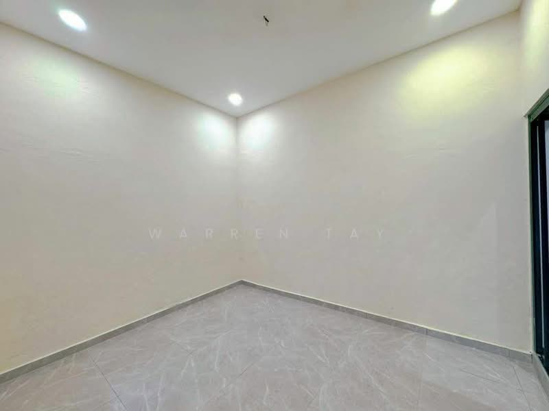 1-storey Terraced House for Sale in Gelang Patah (Johor) - Warren Tay - Interior - PropertyGuru.com.my