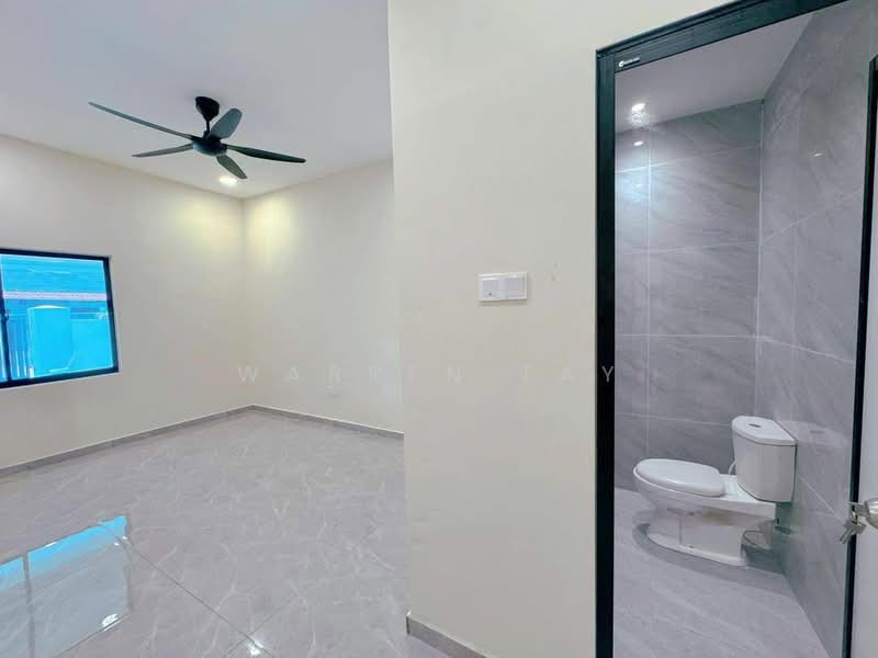 1-storey Terraced House for Sale in Gelang Patah (Johor) - Warren Tay - Interior - PropertyGuru.com.my