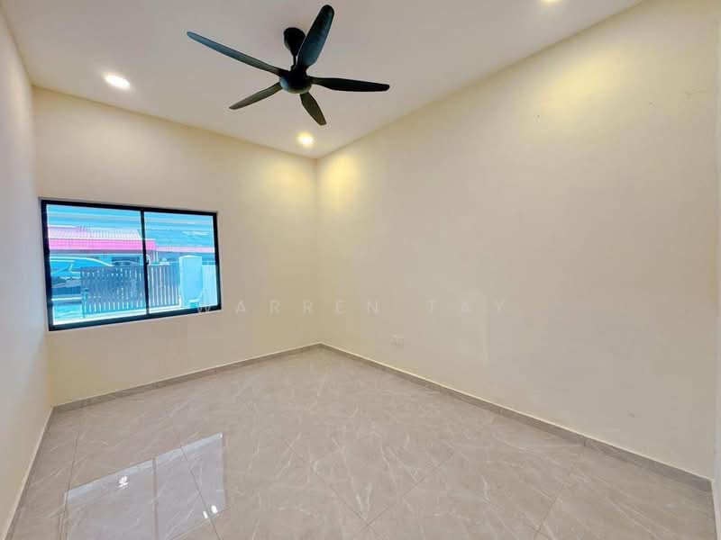 1-storey Terraced House for Sale in Gelang Patah (Johor) - Warren Tay - Interior - PropertyGuru.com.my