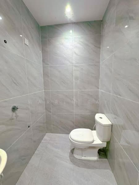 1-storey Terraced House for Sale in Gelang Patah (Johor) - Warren Tay - Bathroom - PropertyGuru.com.my