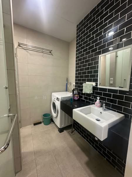 Apartment for Rent at Union Suites - Anna Teo - Bathroom - PropertyGuru.com.my