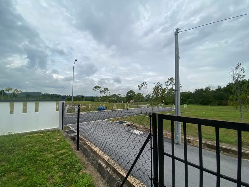 1-storey Terraced House for Sale in Seremban 2 (Negeri Sembilan) - Hazeman Omar - Exterior - PropertyGuru.com.my