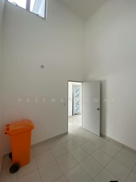 1-storey Terraced House for Sale in Seremban 2 (Negeri Sembilan) - Hazeman Omar - Interior - PropertyGuru.com.my