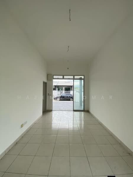 1-storey Terraced House for Sale in Seremban 2 (Negeri Sembilan) - Hazeman Omar - Interior - PropertyGuru.com.my