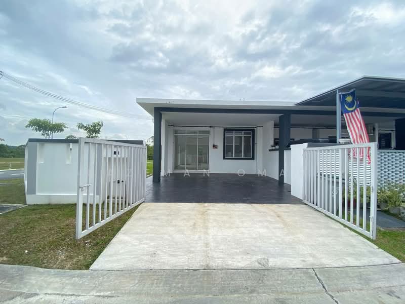 1-storey Terraced House for Sale in Seremban 2 (Negeri Sembilan) - Hazeman Omar - Exterior - PropertyGuru.com.my